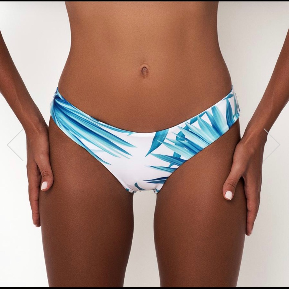 Vaya island bikini bottom